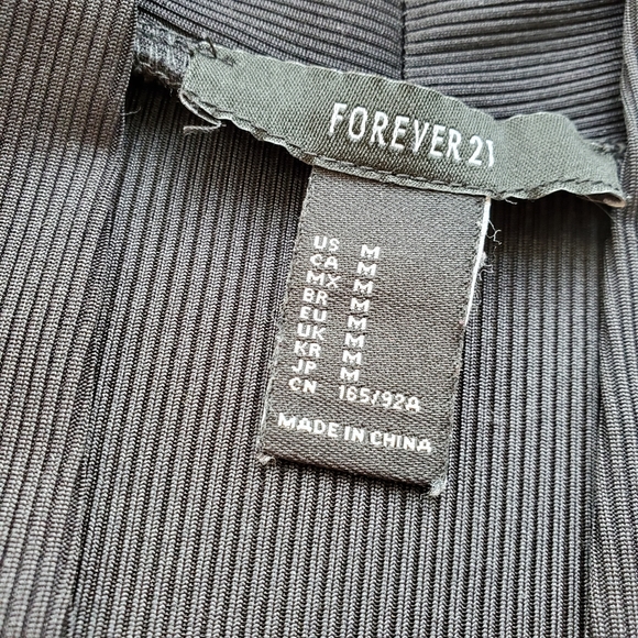 🔥3/$30 F21 Ribbed Bodysuit - Picture 9 of 12